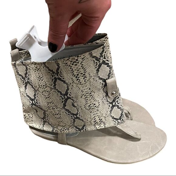 Size 6.5 Snakeskin Gladiator Style Sandals - Picture 2 of 4